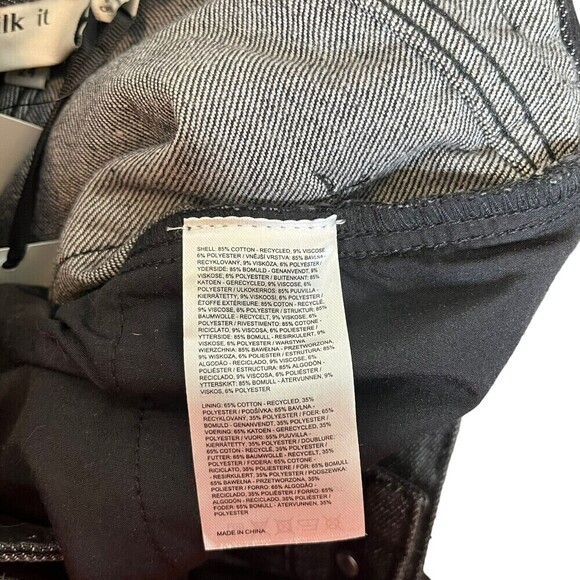 Welcome to my closet! - Picture 10 of 14